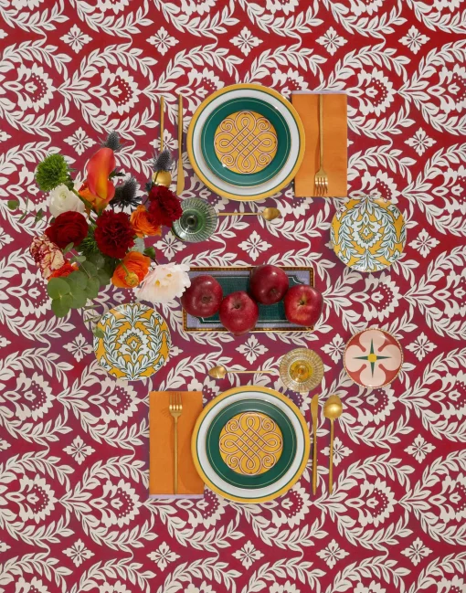 Large TableclothGarland Bordeaux in Linen